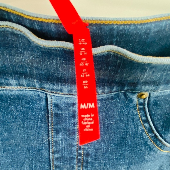 Spanx High Waisted Distressed Ankle Skinny Jeans Size Medium - Picture 6 of 7